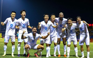 Tiền đạo của ĐT Việt Nam ghi bàn trở lại, HLV Kim Sang Sik nhận tin vui