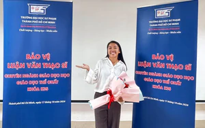 Quả bóng vàng Việt Nam đón niềm vui kép