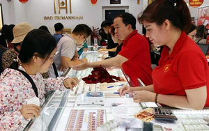 Giá vàng SJC giao dịch trên mốc 140 triệu đồng/lượng