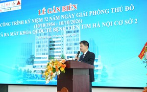 Gắn biển công trình Bệnh viện Tim cơ sở 2
