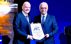 AFC tuyên bố ủng hộ Chủ tịch FIFA Gianni Infantino tái tranh cử