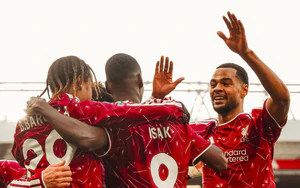 Isak ghi bàn, Liverpool đánh bại "hiện tượng" Brighton