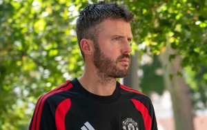 Tin nóng thể thao tối 26/10: Huyền thoại Liverpool kêu gọi MU sa thải Carrick, đề xuất người thay thế