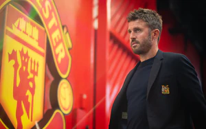 Michael Carrick tiếp tục ở lại Old Trafford: MU thực sự đang toan tính điều gì?