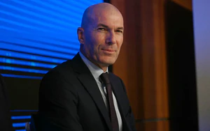 Tin nóng thể thao sáng 4/10: Vợ Ronaldo chỉ trích HLV tuyển Bồ Đào Nha; Zidane tạo hiệu ứng đặc biệt 