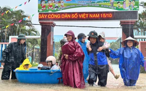 Đà Nẵng sẵn sàng các phương án sơ tán người dân vùng lũ trong đêm