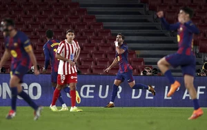 Atletico Madrid - Barcelona: Atletico bên miệng hố trắng tay