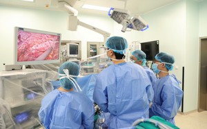 Món quà sự sống ngày 27 Tết: Cuộc chạy đua "xuyên không gian" 