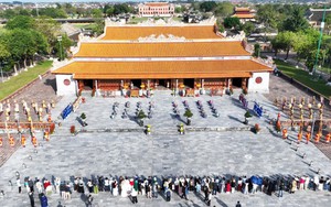 Check-in Đại Nội Huế 3 ngày Tết