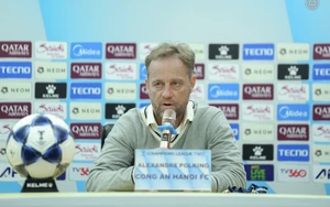 HLV Mano Polking lên tiếng trước nguy cơ CAHN bị xử thua 0-3 ở lượt đi vòng 1/8 Champions League Two