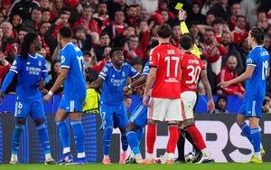 Mourinho bị đuổi, trận đấu của Real Madrid tạm dừng gần 10 phút vì Vinicius bị phân biệt chủng tộc