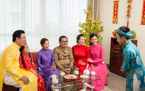 Tết Nguyên đán 2026: Ý nghĩa phong tục chúc Tết đầu năm của người Việt
