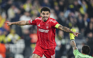 Kết quả Cúp C2: Đại diện Premier League giành chiến thắng thuyết phục với tân HLV