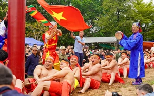 Trò chơi dân gian ngày Tết - chất keo gắn kết cộng đồng