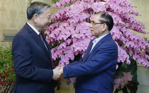 Tổng Bí thư Tô Lâm thăm, chúc Tết nguyên Tổng Bí thư Nông Đức Mạnh