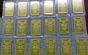 Giá vàng hướng tới tuần đi xuống dưới áp lực từ đồng USD