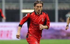 AC Milan thua sốc trên sân nhà San Siro