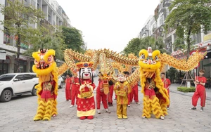 Múa lân sư rồng khai xuân, lan tỏa thịnh vượng, cát tường tại The Manor Central Park