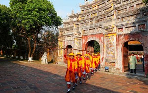 Lễ Hạ nêu khép lại Tết Nguyên đán tại Đại Nội Huế