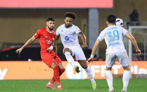 Thua Thể Công Viettel ở trận đá bù, ĐKVĐ Thép Xanh Nam Định có nguy cơ rớt hạng