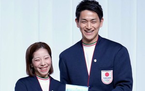 Được vinh danh khi về nước, nữ VĐV trượt băng Nhật Bản khẳng định sẽ thi đấu cùng bạn diễn tới khi giải nghệ