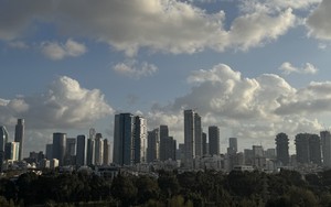 Iran tấn công các căn cứ quân sự Mỹ trong khu vực