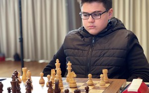 Hồ sơ kỳ thủ 14 tuổi lọt top 50 bảng xếp hạng cờ vua thế giới