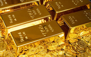 Lực mua mạnh mẽ giúp giá vàng lại vượt mốc 5.000 USD/ounce
