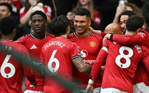 MU thắng trận thứ 4 liên tiếp: Ngả mũ bái phục Carrick