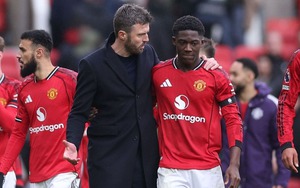 Mainoo cần cảm ơn Carrick