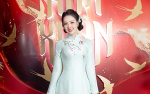 Dấu ấn BST áo dài "Thanh Xuân" của NTK Ngọc Lan trên sóng truyền hình quốc gia