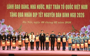 Mang Tết đủ đầy đến với đoàn viên, người lao động Thủ đô