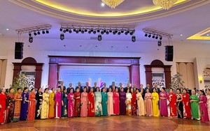 Áo dài Việt Nam - Kết nối văn hóa, lan tỏa bản sắc tại Lào