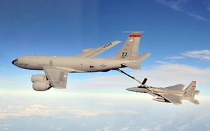 Xung đột tại Trung Đông: Máy bay tiếp nhiên liệu trên không KC-135 của Mỹ bị rơi ở Iraq