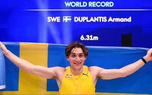 "Người bay" Duplantis lập kỷ lục thế giới nhảy sào lần thứ 15