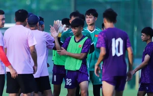 Tiền đạo Việt kiều tập trung đội U19 Việt Nam