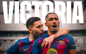 Raphinha rực sáng với hat-trick, Barcelona xây chắc ngôi đầu La Liga