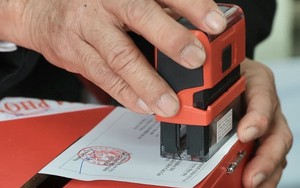 Cảnh báo nguy cơ lộ, lọt thông tin cá nhân khi đăng ảnh thẻ cử tri lên mạng xã hội