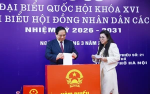 Thủ tướng Phạm Minh Chính bỏ phiếu bầu cử đại biểu Quốc hội khóa XVI và HĐND các cấp nhiệm kỳ 2026-2031