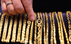 Giá vàng đi ngang trong phiên đầu tuần