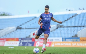 Vì sao trung vệ nhập tịch Đỗ Phi Long không được triệu tập lên ĐT Việt Nam?