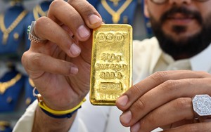 Giá vàng đi ngang, thị trường chờ chính sách lãi suất của Fed