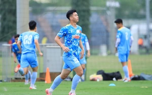 Tin nóng bóng đá Việt hôm nay 20/3: FIFA đánh giá cao HLV Kim Sang Sik