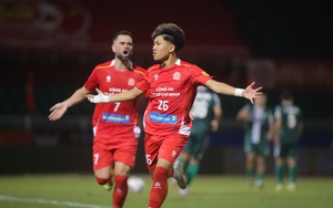 Bí mật đằng sau việc Tiến Linh nhường penalty cho cầu thủ Việt kiều