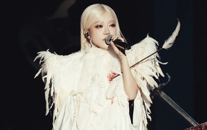 Phùng Khánh Linh tổ chức concert "Giữa một vạn tour" với 2000 khán giả