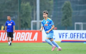 Tiền vệ Việt kiều chia tay đội, U23 Việt Nam sang Trung Quốc thi đấu