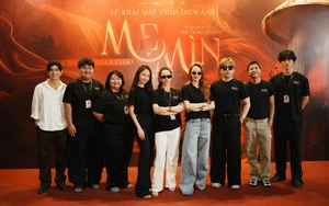 Minh Hằng bất ngờ xuất hiện tại buổi khai máy phim "Mẹ mìn"