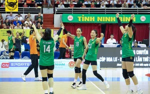 Tin nóng thể thao sáng 24/3: HLV Ngọc Hoa nhận thưởng lớn sau khi vô địch cúp Hoa Lư Bình Điền 2026