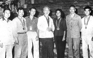 Kỷ lục gia bơi lội châu Á Vũ Thị Sen và kỷ niệm hai lần được gặp Bác Hồ