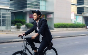 Giá xăng tăng, đạp xe trở thành trào lưu sống xanh và tiết kiệm